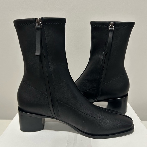 Quince Italian Leather Stretch Sock Ankle Boot Bootie Black Women’s Size 7 NEW - Picture 3 of 6